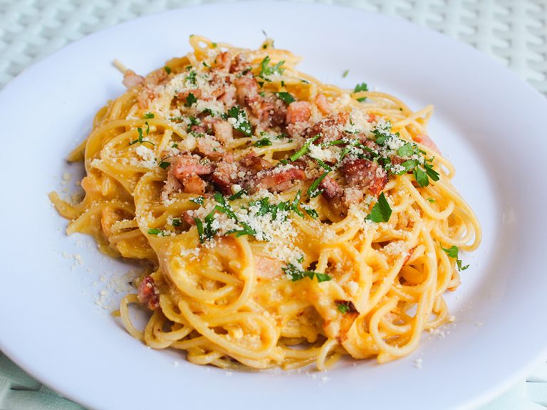 Spaghetti-a-la-carbonara